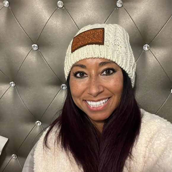 Meet your Posher, Steph - Picture 2 of 2